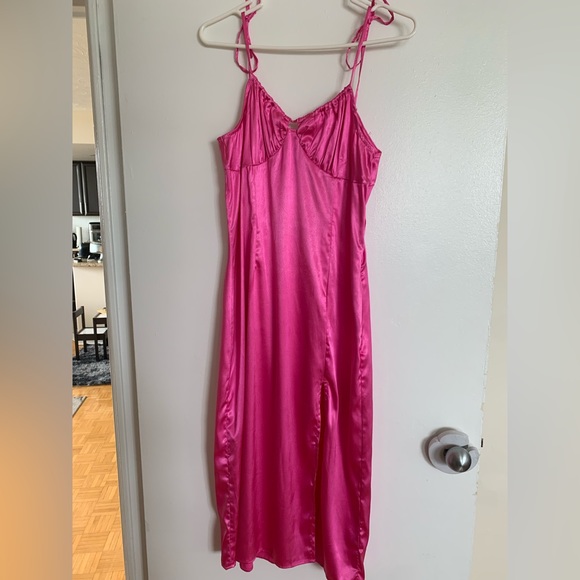 H&M Barbie Pink Satin Slip Dress *Brand new, never worn* (size M) - Picture 4 of 4